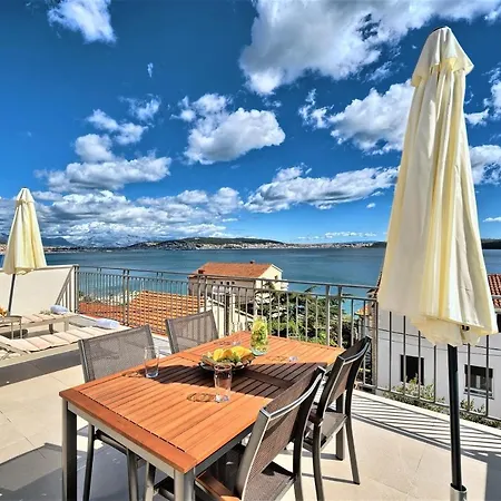 Domenico - 50 M From The Sea Seget Donji