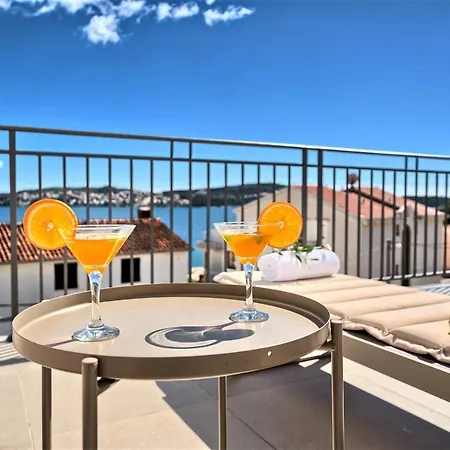 Domenico - 50 M From The Sea *