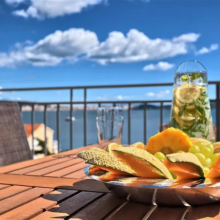 Domenico - 50 M From The Sea