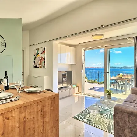 Domenico - 50 M From The Sea