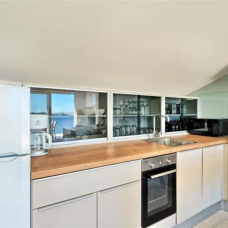 Domenico - 50 M From The Sea *