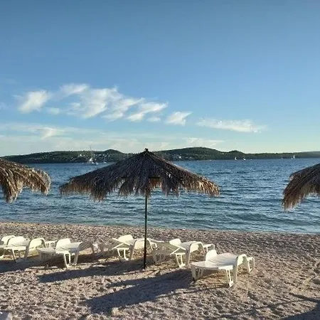 Domenico - 50 M From The Sea Apartment *