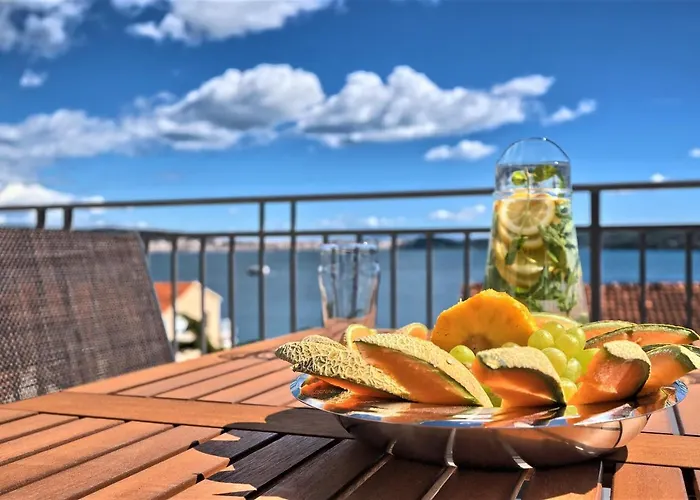 Domenico - 50 M From The Sea
