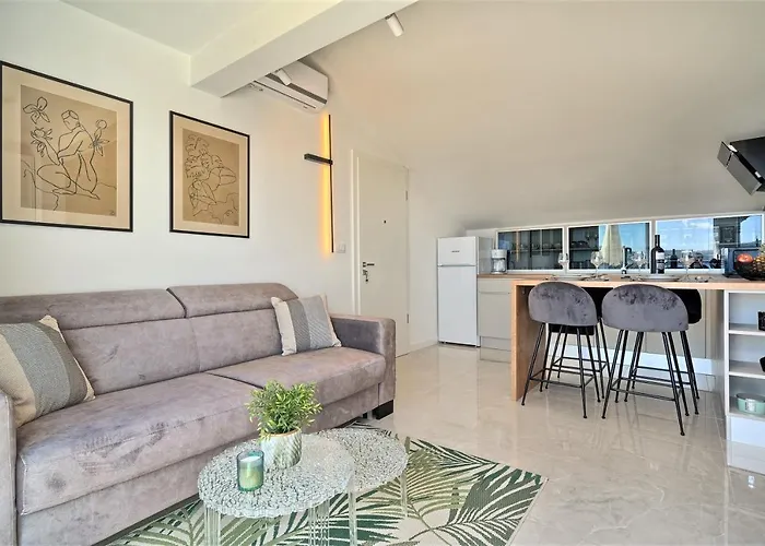 Domenico - 50 M From The Sea *